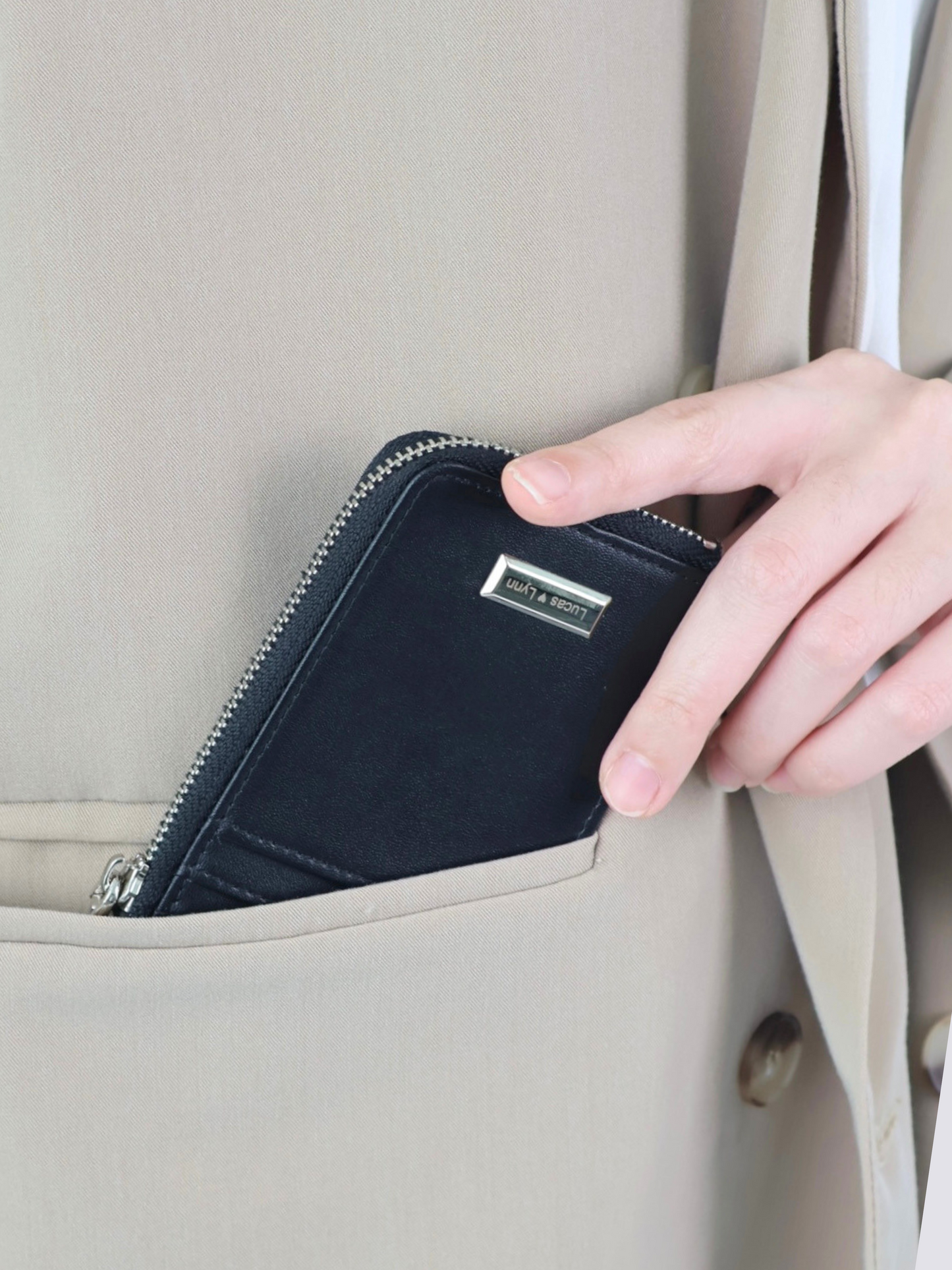 Jamie Lanyard Card Holder