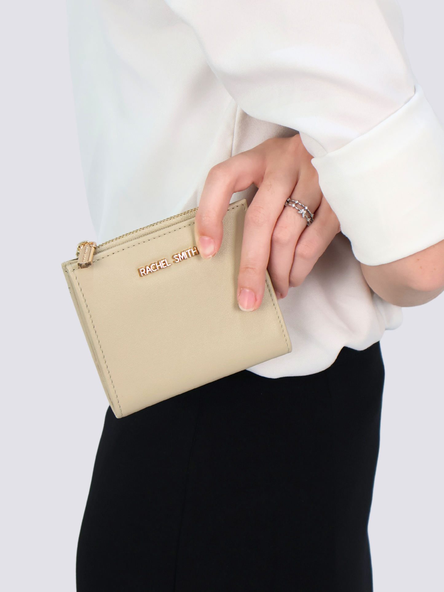 Lynn Leather Short Wallet