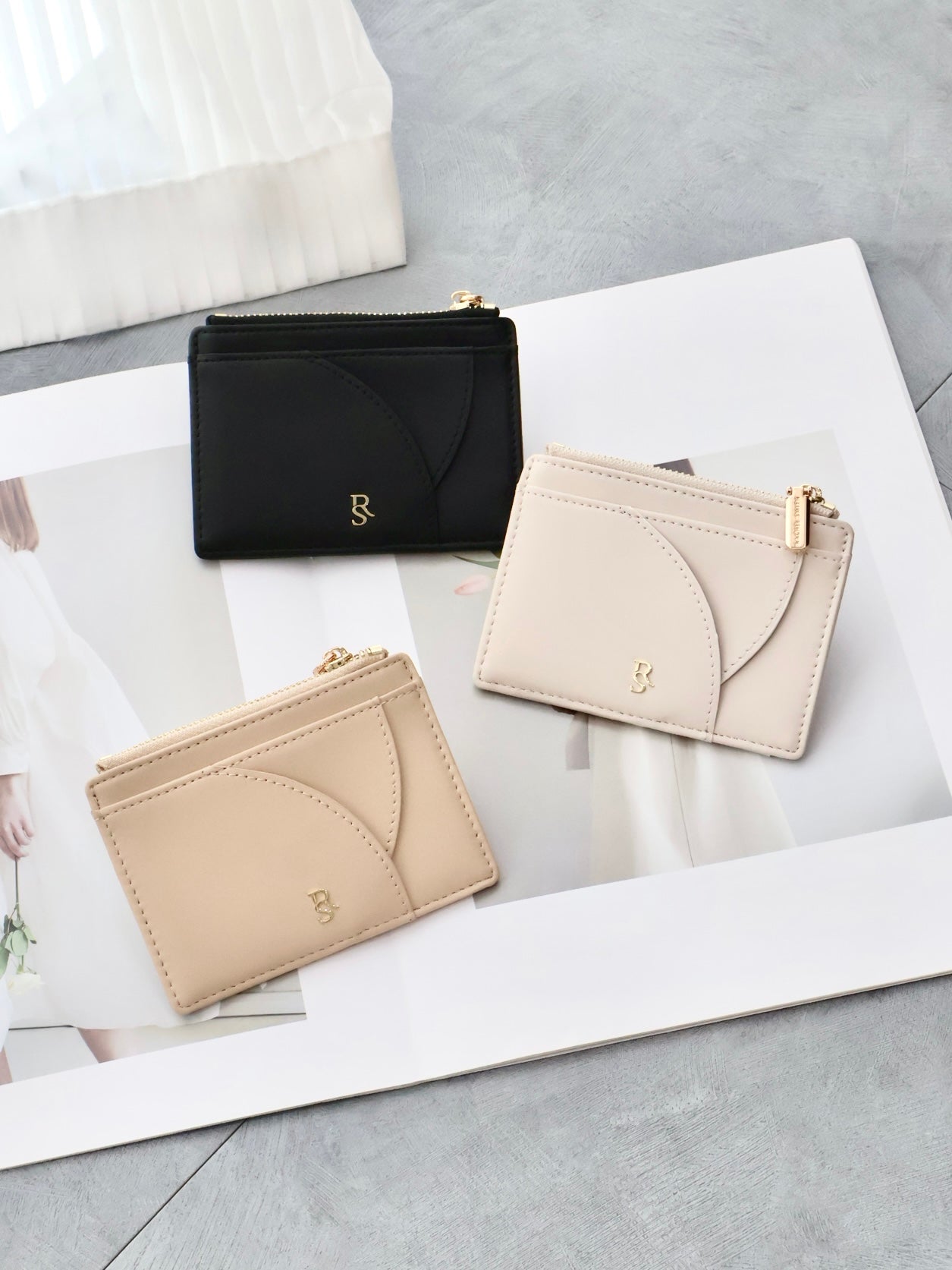 Remi Zipper Card Holder