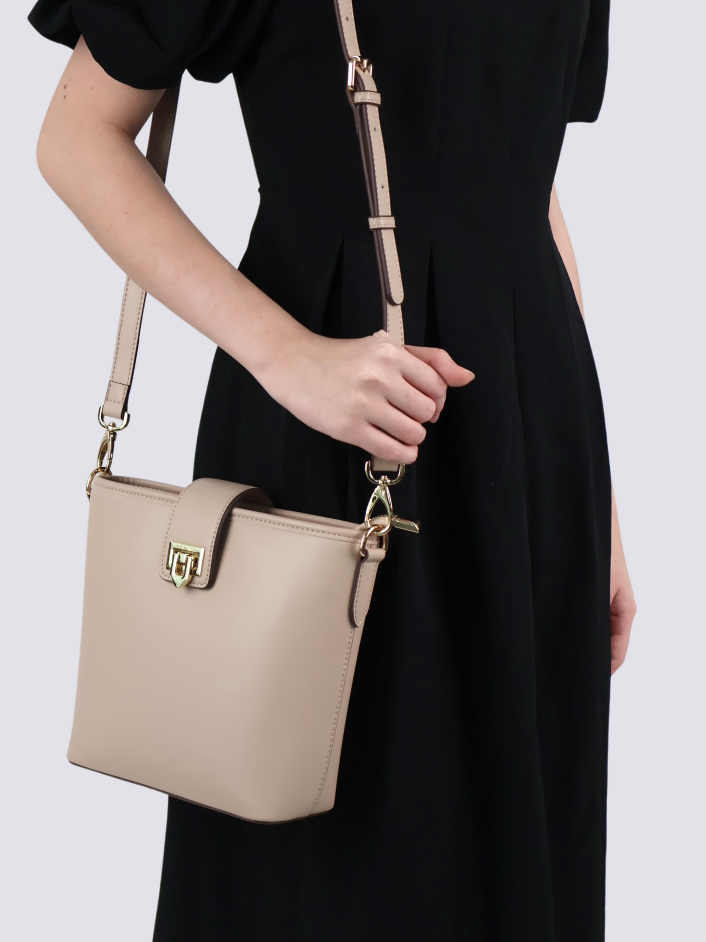 Molly Push-Lock Bucket Bag