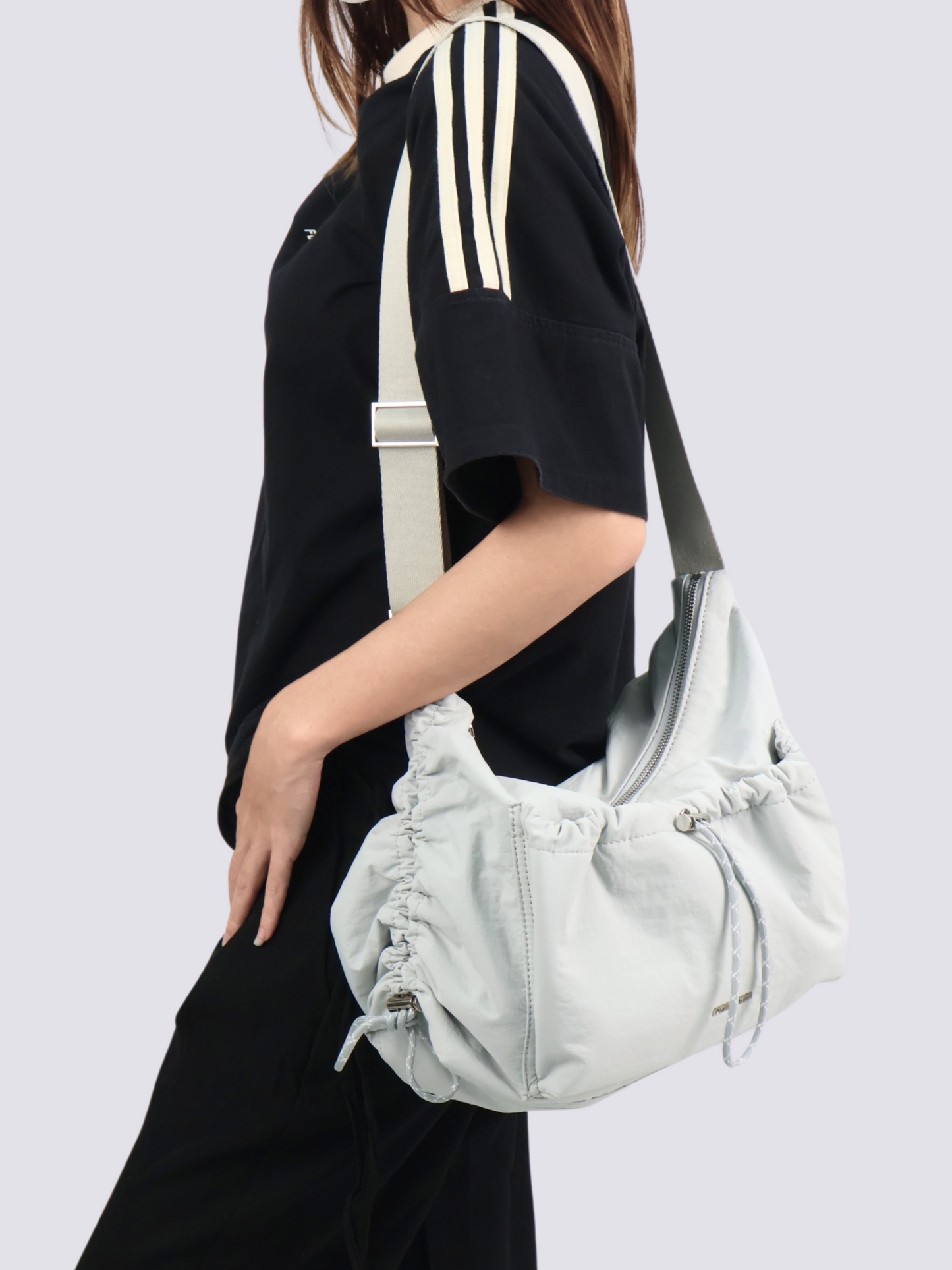 Eleen Drawstring Puff Bag