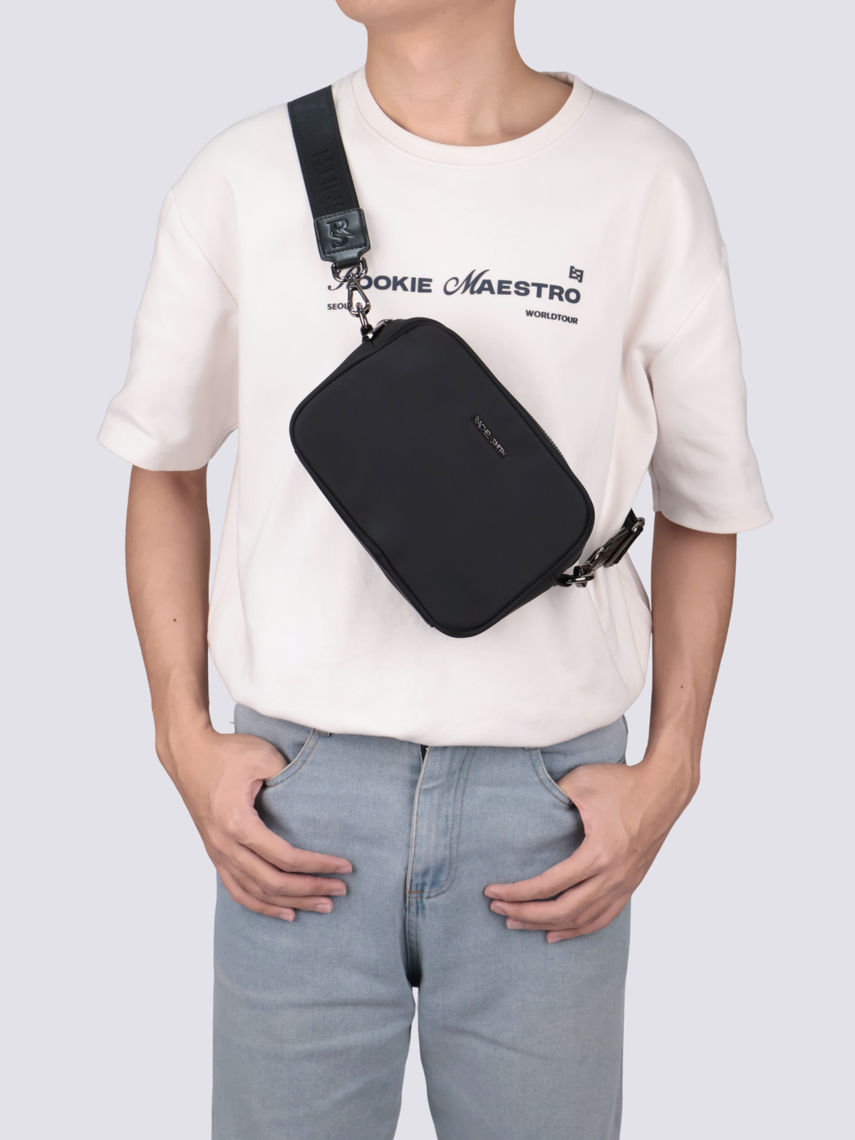 Leslie Unisex Nylon Crossbody Bag