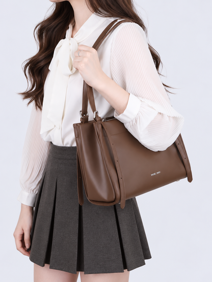 Daphne Tote Bag